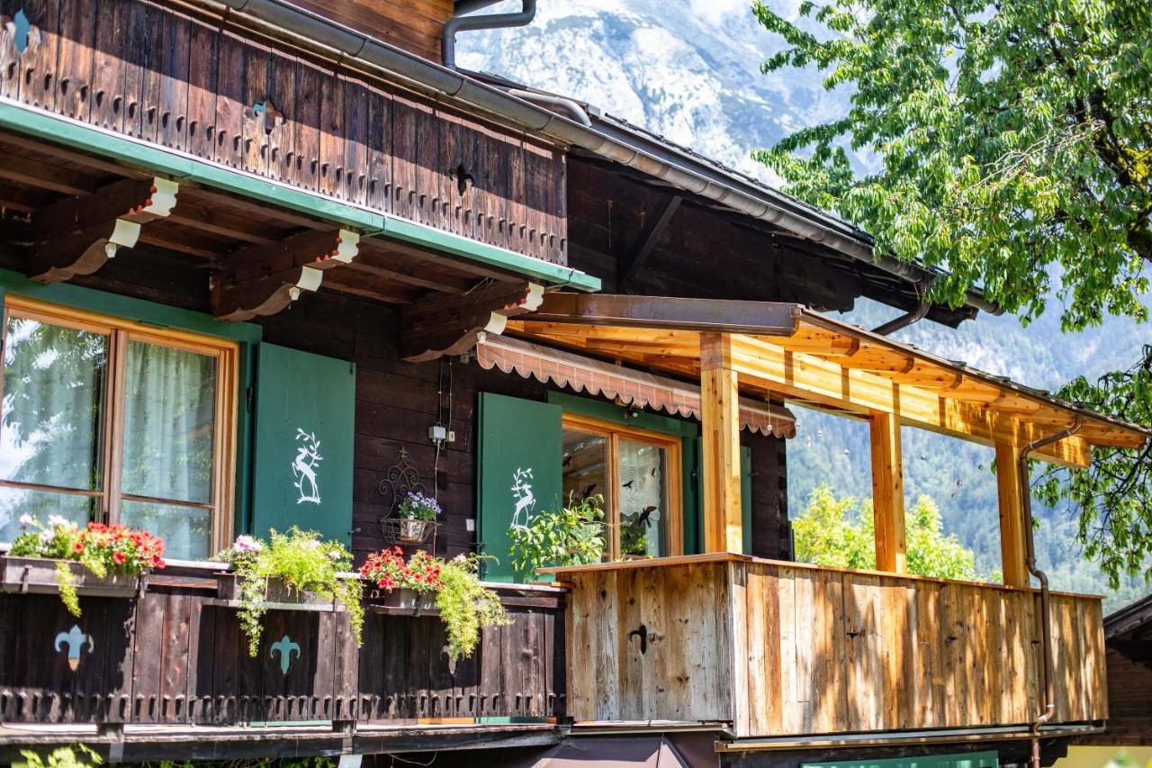 Haus Weidmannsheil - Wohnen Im Romantischen Forsthaus Werfen Extérieur photo